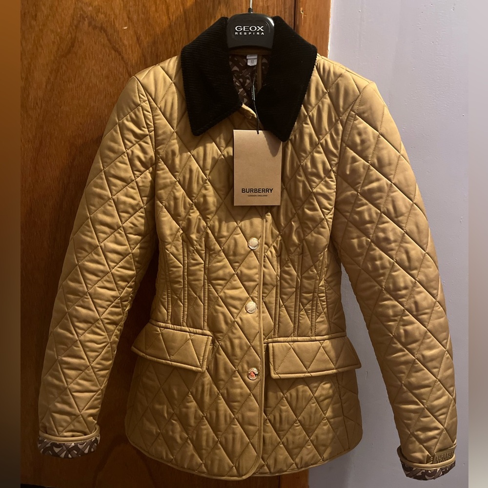 Burberry Quilted Victorian Jacket-PRICE FIRM, NO OFFERS PLS!